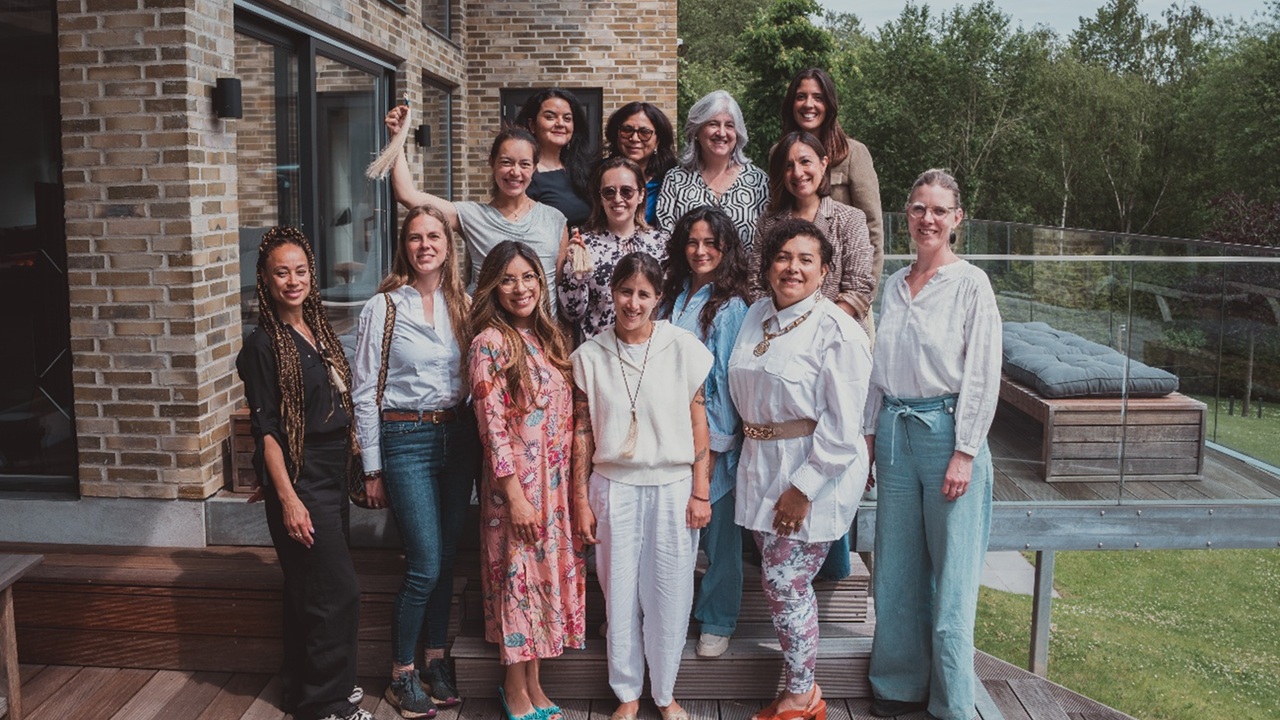 El tejido artesanal de Isla Fuerte inspiró diálogo sobre diplomacia feminista en Copenhague