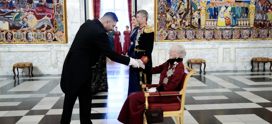 Emotivo adiós a la Reina Margarita II de Dinamarca con participación de Colombia